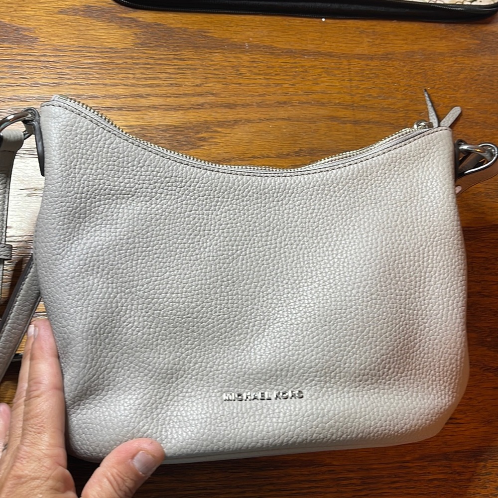 Michael kors crossbody gray